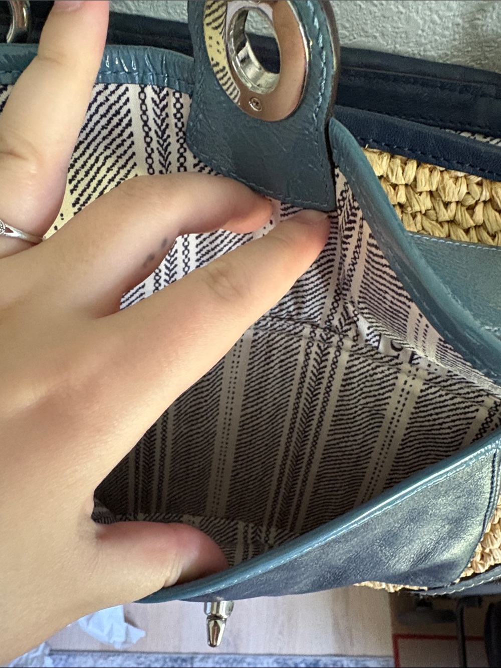 Coach Legacy Raffia natural/navy Straw leather pocket tote bag - Picture 9 of 15